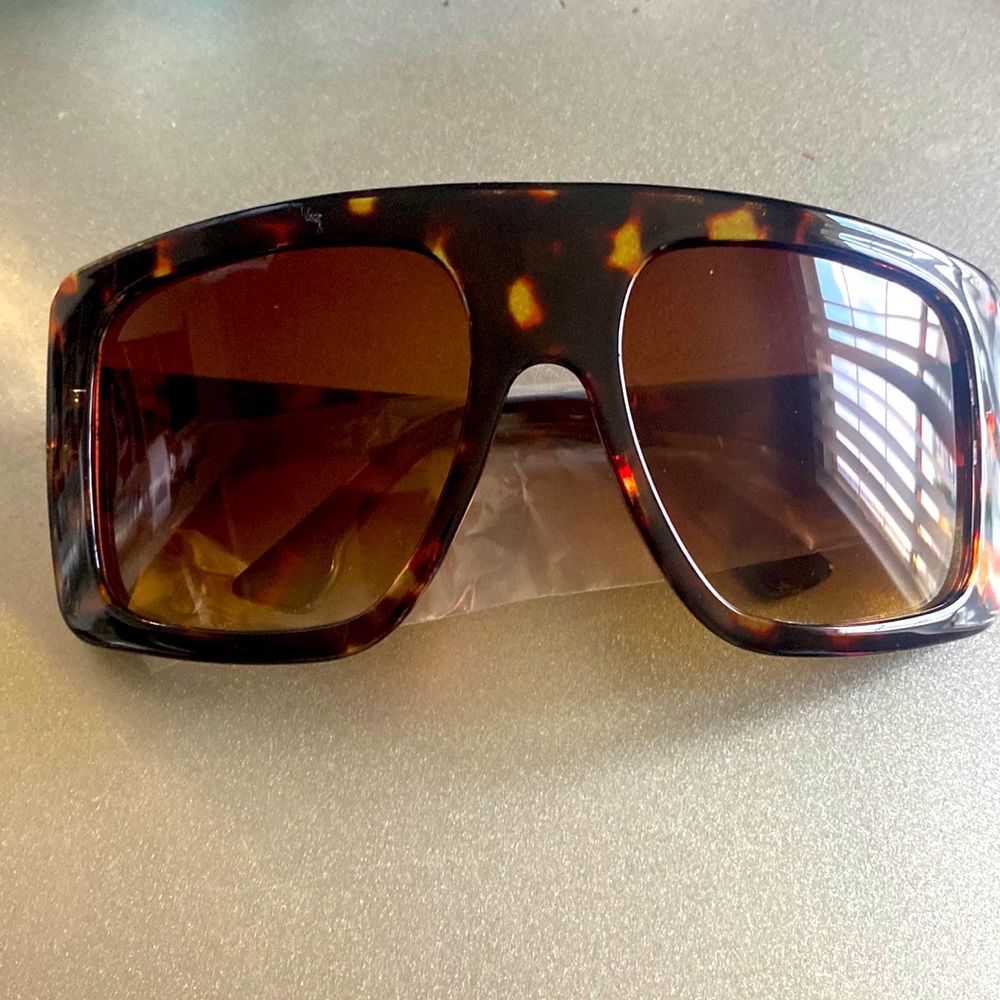 Leopard big frame sunglasses